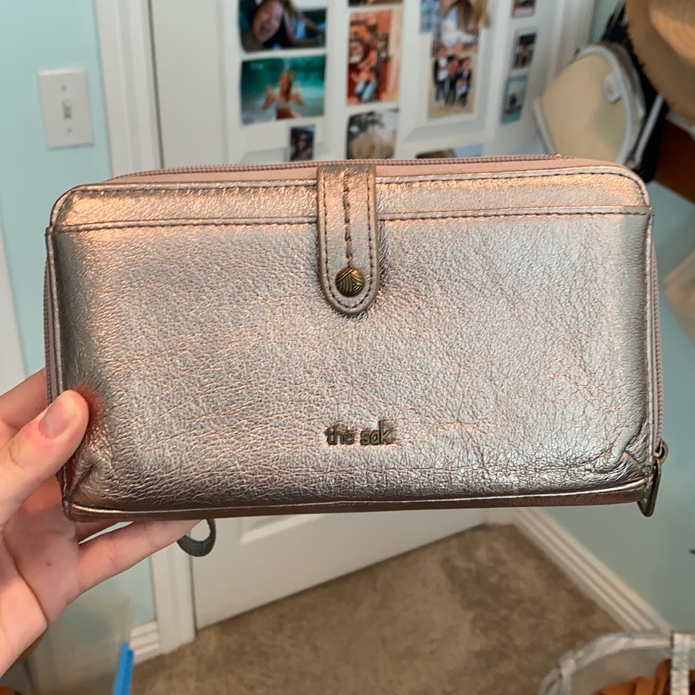 Large wallet with wrist strap